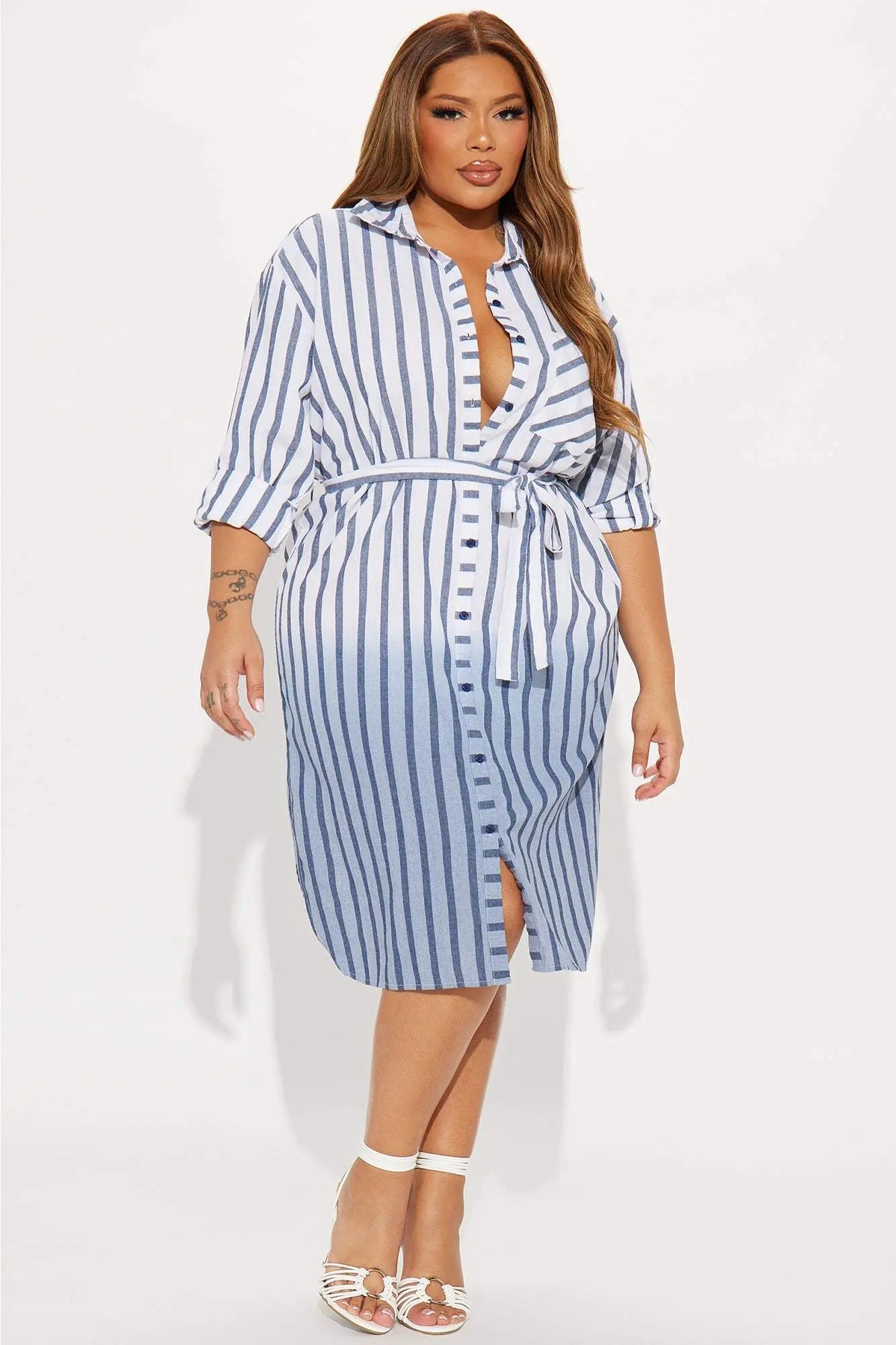 Annalisa Midi Shirt Dress: Timeless Navy Style and ComfortDiscover the Elegance of the Annalisa Midi Shirt DressElevate Your Wardrobe with the Annalisa Midi Shirt Dress
The Annalisa Midi Shirt Dress is the perfect blend of Redemption By Ashley NorthAnnalisa Midi Shirt Dress