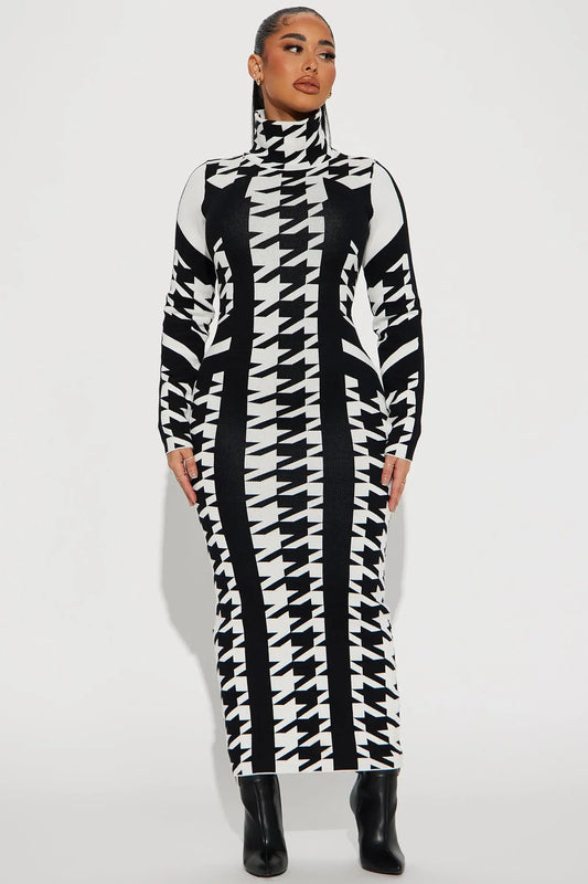 Houndstooth Sweater Maxi Dress - Black/White.